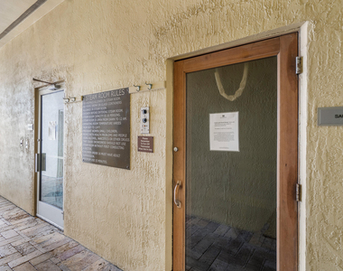 801 S Olive Avenue - Photo Thumbnail 25