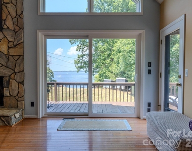 256 Greenbay Road - Photo Thumbnail 39