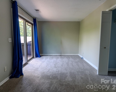 256 Greenbay Road - Photo Thumbnail 28