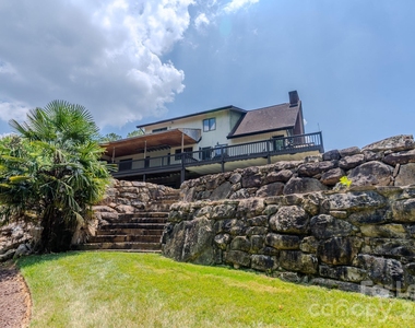 256 Greenbay Road - Photo Thumbnail 32