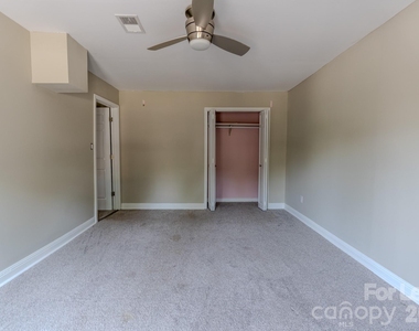 256 Greenbay Road - Photo Thumbnail 25