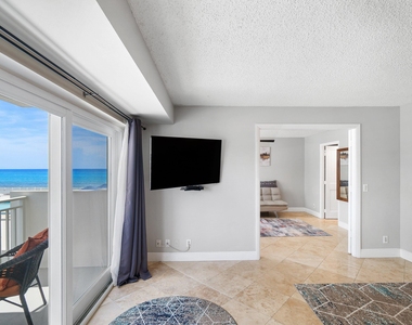 4511 S Ocean Boulevard - Photo Thumbnail 6