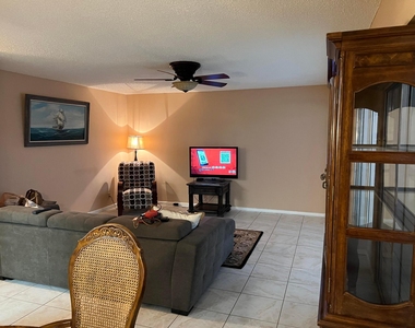 203 Suffolk - Photo Thumbnail 3