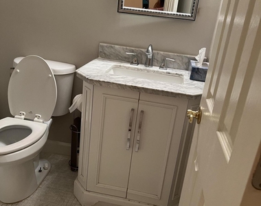 203 Suffolk - Photo Thumbnail 10