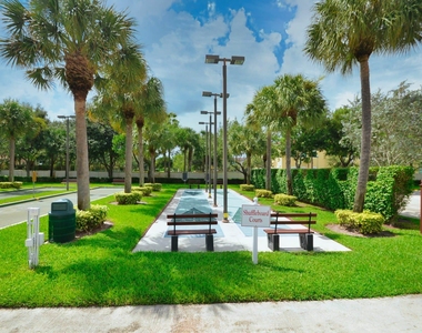 6077 Lake Hibiscus Drive - Photo Thumbnail 40