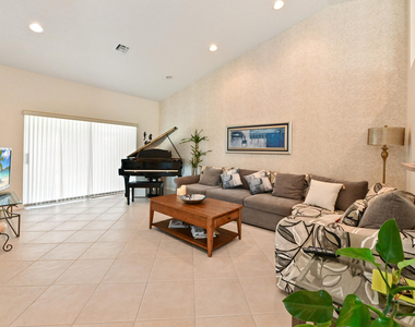 6077 Lake Hibiscus Drive - Photo Thumbnail 18