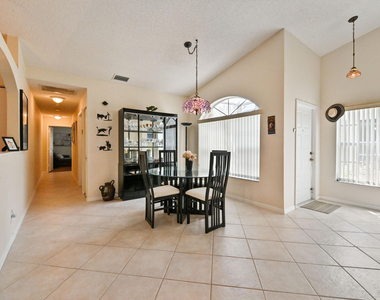 6077 Lake Hibiscus Drive - Photo Thumbnail 5