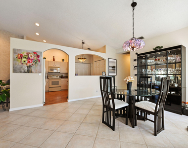 6077 Lake Hibiscus Drive - Photo Thumbnail 4