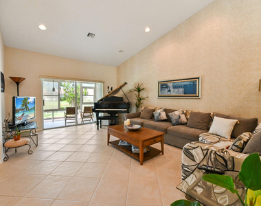 6077 Lake Hibiscus Drive - Photo Thumbnail 14