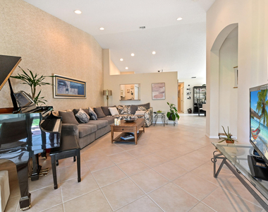 6077 Lake Hibiscus Drive - Photo Thumbnail 16