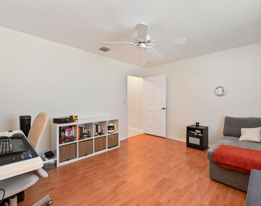 6077 Lake Hibiscus Drive - Photo Thumbnail 13