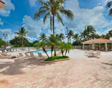 6077 Lake Hibiscus Drive - Photo Thumbnail 39