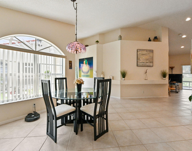 6077 Lake Hibiscus Drive - Photo Thumbnail 6