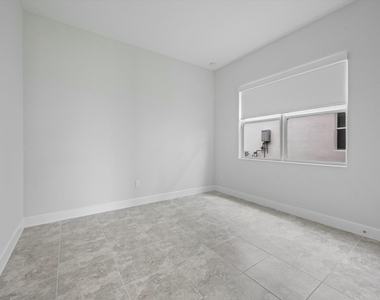 14964 Redcove Place - Photo Thumbnail 14