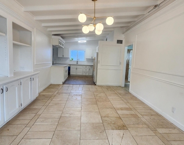 305 S Loxahatchee Drive - Photo Thumbnail 2