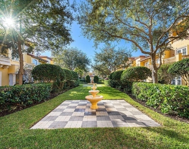 210 Ne 69th Circle - Photo Thumbnail 2
