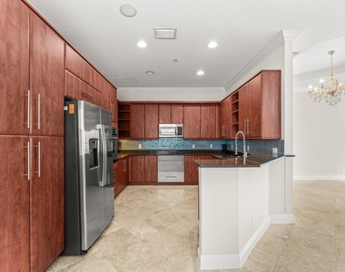 210 Ne 69th Circle - Photo Thumbnail 9