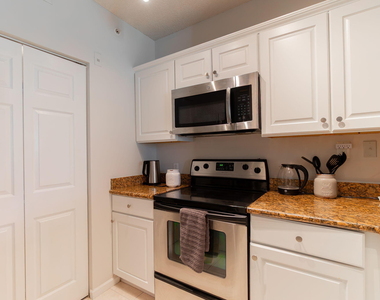 11790 Saint Andrews Place - Photo Thumbnail 4