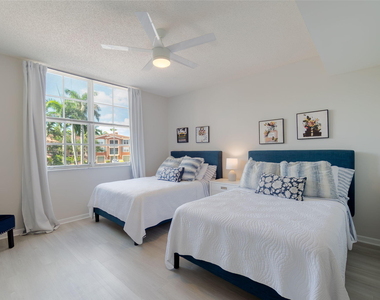 11790 Saint Andrews Place - Photo Thumbnail 15