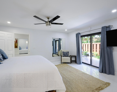 11335 Twelve Oaks Way - Photo Thumbnail 9