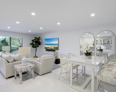 11335 Twelve Oaks Way - Photo Thumbnail 7