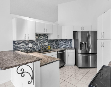 12382 Pleasant Green Way - Photo Thumbnail 5