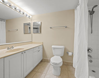 1100 S Crestwood Ct S - Photo Thumbnail 19