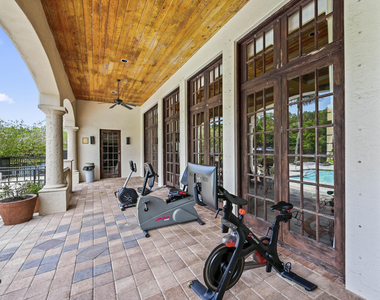 1100 S Crestwood Ct S - Photo Thumbnail 28