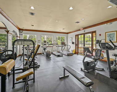 1100 S Crestwood Ct S - Photo Thumbnail 29
