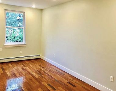 163 Atkins Avenue - Photo Thumbnail 2