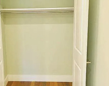 163 Atkins Avenue - Photo Thumbnail 5