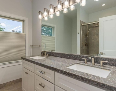 605 W Ojai Avenue - Photo Thumbnail 8