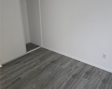 421 Steiner - Photo Thumbnail 18