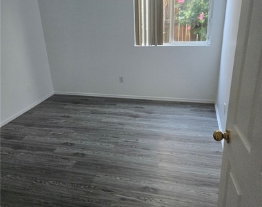 421 Steiner - Photo Thumbnail 19