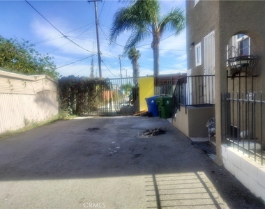 3940 W 60th Street - Photo Thumbnail 13