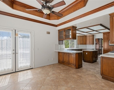 17830 Arvida Drive - Photo Thumbnail 9