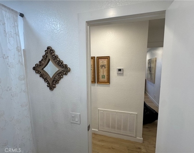 8514 E Baker Hill Road - Photo Thumbnail 24