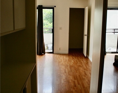 730 W 4th Street - Photo Thumbnail 24