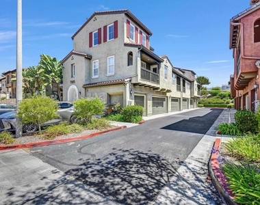 7885 Via Montebello - Photo Thumbnail 2