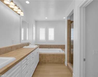 5271 Pearce Drive - Photo Thumbnail 31