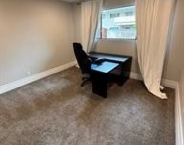 1000 Central - Photo Thumbnail 8