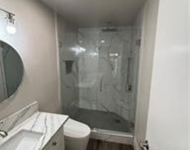 1000 Central - Photo Thumbnail 6