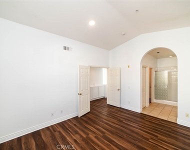 2813 Player Lane - Photo Thumbnail 19