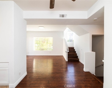 2813 Player Lane - Photo Thumbnail 8