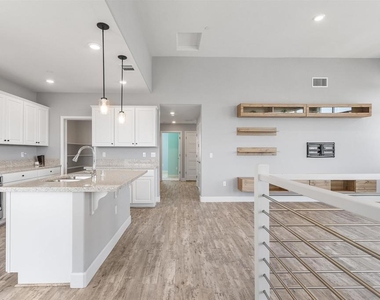 151 Manly Terrace - Photo Thumbnail 5