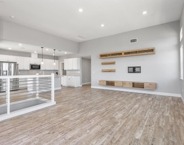 151 Manly Terrace - Photo Thumbnail 9