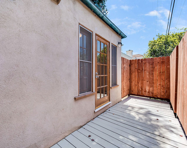 1655 Malcolm Avenue - Photo Thumbnail 6