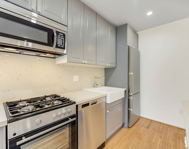 1655 Malcolm Avenue - Photo Thumbnail 13