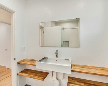 1655 Malcolm Avenue - Photo Thumbnail 20