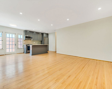 1655 Malcolm Avenue - Photo Thumbnail 17